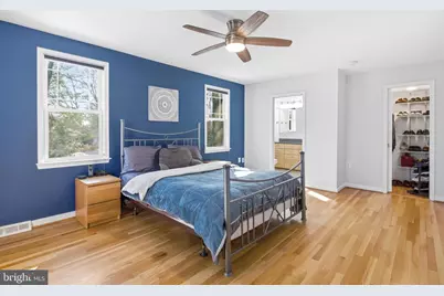 521 Creek Crossing Road NE, Vienna, VA 22180 - Photo 4