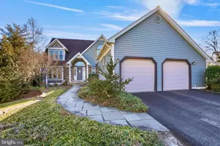 5272 Ellicott Dr, Centreville, VA 20120 - Photo 2