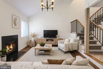 13373 Hungerford Place, Herndon, VA 20170 - Photo 4