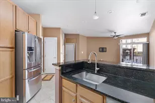 2655 Prosperity Ave, Fairfax, VA 22031 - Photo 4