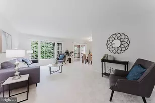 9307 Shari Dr, Fairfax, VA 22032 - Photo 10