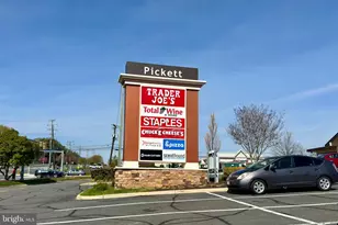 9307 Shari Dr, Fairfax, VA 22032 - Photo 48