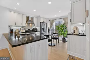 11433 Heritage Oak Ct, Reston, VA 20194 - Photo 8