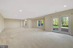 9906 Hessick Ct, Great Falls, VA 22066 - Photo 46