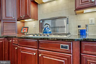 6739 Darrells Grant Pl, Falls Church, VA 22043 - Photo 24