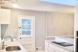 4962 Sabra Ln, Annandale, VA 22003 - Photo 10