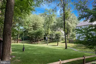 9930 S Park Cir, Fairfax Station, VA 22039 - Photo 4