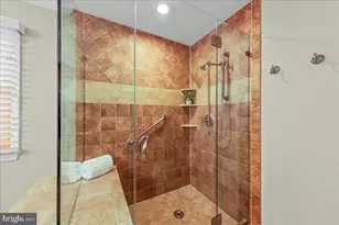 6902 Compton Heights Cir, Clifton, VA 20124 - Photo 36