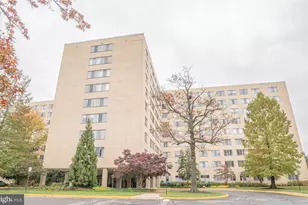 6631 Wakefield Dr, Alexandria, VA 22307 - Photo 2