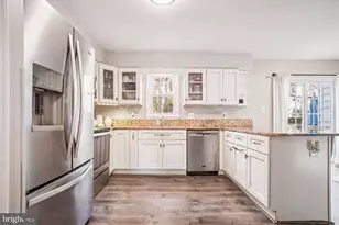 6004 Bradmore St, Alexandria, VA 22315 - Photo 8