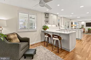 3826 Beech Down Dr, Chantilly, VA 20151 - Photo 10