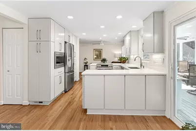 3826 Beech Down Drive, Chantilly, VA 20151 - Photo 4