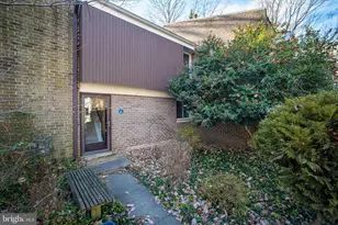 1781 Wainwright Dr, Reston, VA 20190 - Photo 4