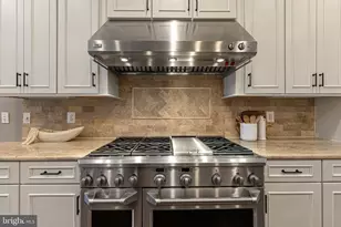 6520 Topeka Rd, McLean, VA 22101 - Photo 14