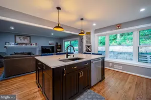 2235 Abbotsford Dr, Vienna, VA 22181 - Photo 20