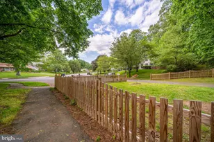 2235 Abbotsford Dr, Vienna, VA 22181 - Photo 62