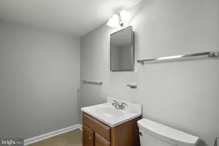 7515 Fairwood Ln, Falls Church, VA 22046 - Photo 30