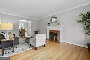 7515 Fairwood Ln, Falls Church, VA 22046 - Photo 4