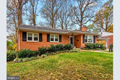 7515 Fairwood Lane, Falls Church, VA 22046 - Photo 2