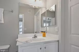 13048 Cabin Creek Rd, Herndon, VA 20171 - Photo 36