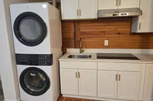 12048 Winding Creek Ct, Clifton, VA 20124 - Photo 2