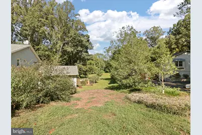 11607 Helmont Drive, Oakton, VA 22124 - Photo 38