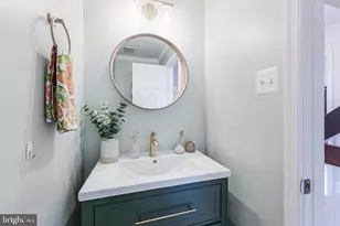 2002 Golf Course Dr, Reston, VA 20191 - Photo 6