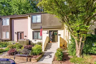 2002 Golf Course Dr, Reston, VA 20191 - Photo 2