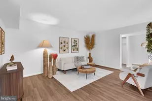 11637 Stoneview Square, Reston, VA 20191 - Photo 10