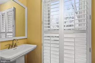 1705 Blue Flint Ct, Reston, VA 20190 - Photo 10