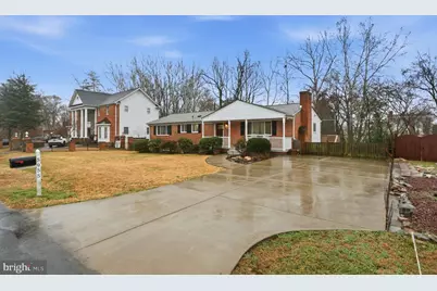 5955 Edgewood Lane, Alexandria, VA 22310 - Photo 2