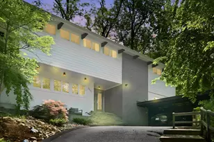 3421 Stoneybrae Dr, Falls Church, VA 22044 - Photo 2