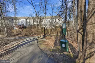 11598 Cavalier Landing Ct, Fairfax, VA 22030 - Photo 36