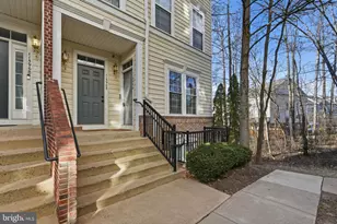 11598 Cavalier Landing Ct, Fairfax, VA 22030 - Photo 2