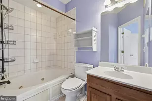 11598 Cavalier Landing Ct, Fairfax, VA 22030 - Photo 26