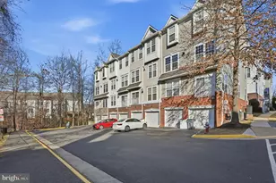 11598 Cavalier Landing Ct, Fairfax, VA 22030 - Photo 34