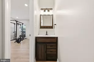 2335 Huntington Station Ct, Alexandria, VA 22303 - Photo 6