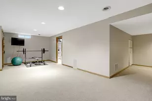 8705 Side Saddle Rd, Springfield, VA 22152 - Photo 54