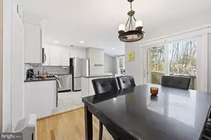 5826 Westwater Ct, Centreville, VA 20121 - Photo 8