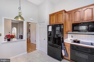 9232 Forest Haven Dr, Alexandria, VA 22309 - Photo 12