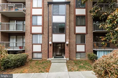 9710 Kingsbridge Drive #104, Fairfax, VA 22031 - Photo 2