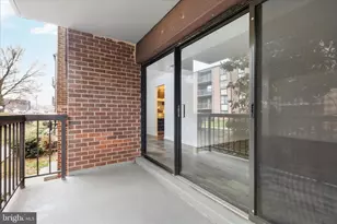 9710 Kingsbridge Dr, Fairfax, VA 22031 - Photo 26