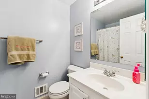 4026 Nicholas Ct, Fairfax, VA 22033 - Photo 20