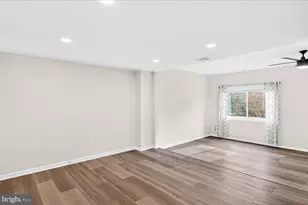 9518 Miranda Ct, Fairfax, VA 22031 - Photo 10