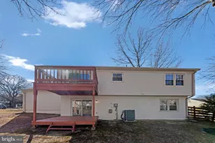 12016 Trossack Rd, Herndon, VA 20170 - Photo 24