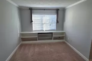 2301 Farrington Ave, Alexandria, VA 22303 - Photo 2