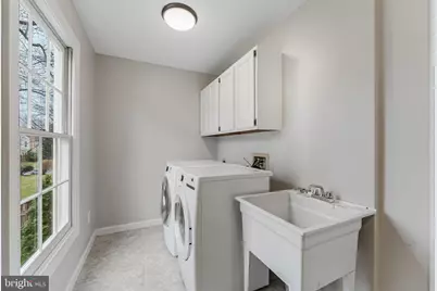 4715 Lewis Woods Court, Chantilly, VA 20151 - Photo 32