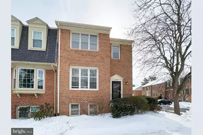 10155 Oakwood Chase Court, Oakton, VA 22124 - Photo 8