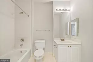 12913 Alton Square, Herndon, VA 20170 - Photo 20