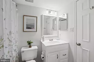 7748 New Providence Dr, Falls Church, VA 22042 - Photo 22